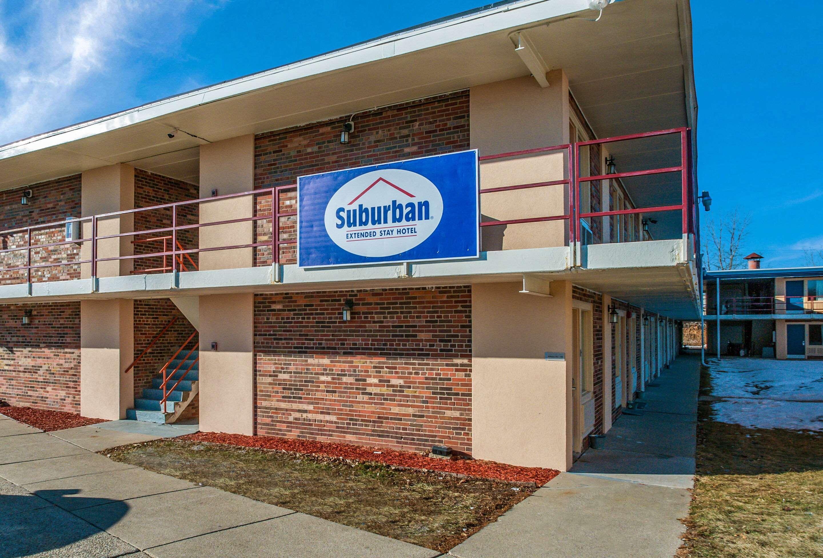 Suburban Studios Neenah-Appleton Ngoại thất bức ảnh